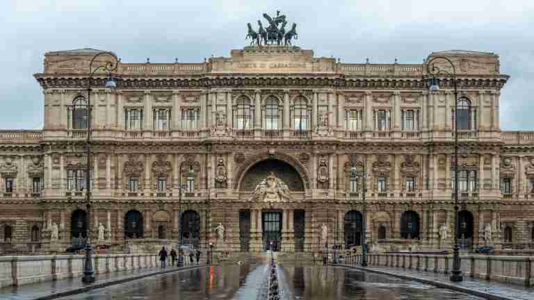 Piattaforme offshore in acque territoriali: accisa ordinaria sui carburanti