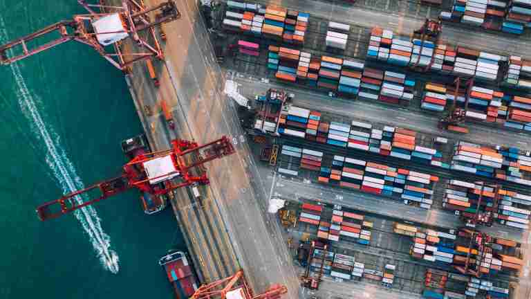 Semplificazione delle procedure di arruolamento dei membri degli equipaggi nei porti nazionali